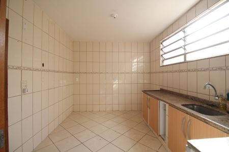 Casa de condomínio para alugar com 249m², 3 quartos e 3 vagasCozinha