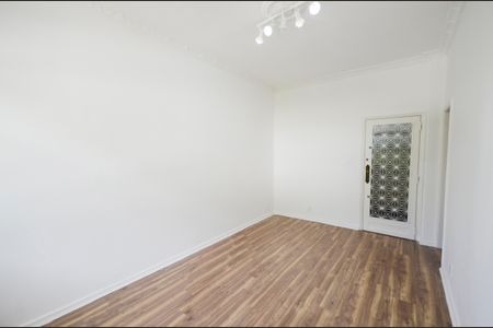 Apartamento à venda com 68m², 2 quartos e 1 vagaSala