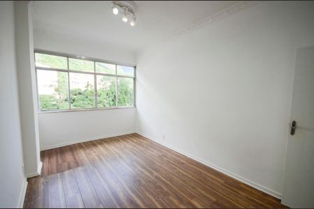 Apartamento à venda com 68m², 2 quartos e 1 vagaQuarto 2