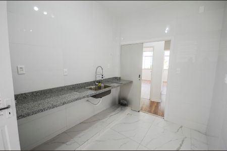 Apartamento à venda com 68m², 2 quartos e 1 vagaCozinha