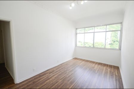 Apartamento à venda com 68m², 2 quartos e 1 vagaSala