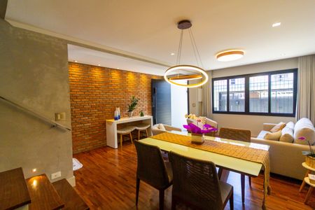 Sala de casa à venda com 3 quartos, 180m² em Campo Belo, São Paulo