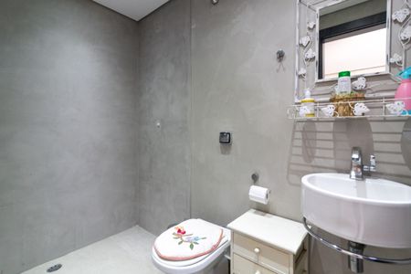 Banheiro de Serviço de casa para alugar com 2 quartos, 180m² em Campo Belo, São Paulo
