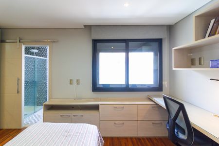 Casa para alugar com 180m², 3 quartos e 2 vagasSuíte 1