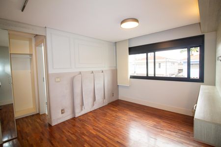Suíte 2 de casa para alugar com 2 quartos, 180m² em Campo Belo, São Paulo