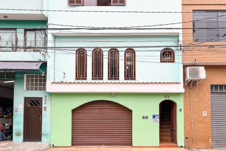 Casa à venda com 506m², 3 quartos e 4 vagasFachada + plaquinha