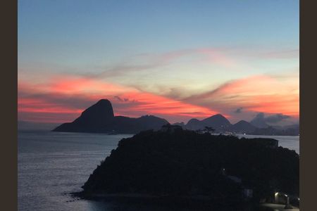 Apartamento à venda com 4 quartos, 215m² em Boa Viagem, Niterói