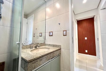 Apartamento para alugar com 93m², 3 quartos e 2 vagas Apartamento para alugar com 93m², 3 quartos e 2 vagasBanheiro Corredor