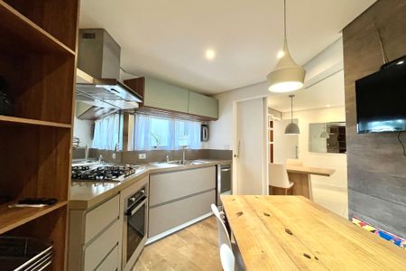 Apartamento para alugar com 93m², 3 quartos e 2 vagas Apartamento para alugar com 93m², 3 quartos e 2 vagasCozinha