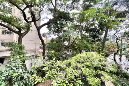 Apartamento para alugar com 93m², 3 quartos e 2 vagas Apartamento para alugar com 93m², 3 quartos e 2 vagasVista do Quarto 1