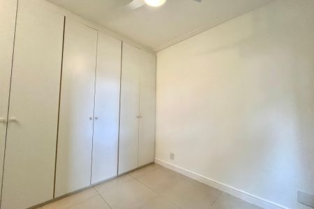 Apartamento para alugar com 93m², 3 quartos e 2 vagas Apartamento para alugar com 93m², 3 quartos e 2 vagasSuíte