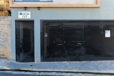 Apartamento à venda com 44m², 2 quartos e sem vagaFachada do condomínio + plaquinha