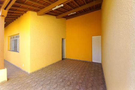 Garagem de casa à venda com 3 quartos, 250m² em Jardim dos Oliveiras, Campinas