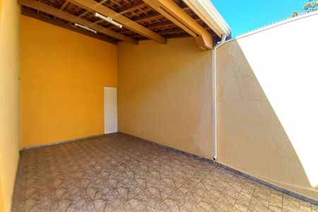 Garagem de casa à venda com 3 quartos, 250m² em Jardim dos Oliveiras, Campinas
