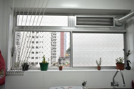 Apartamento à venda com 79m², 3 quartos e 1 vagaÁrea de Serviço