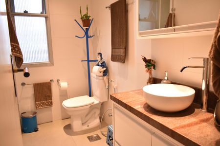 Apartamento à venda com 79m², 3 quartos e 1 vagaBanheiro