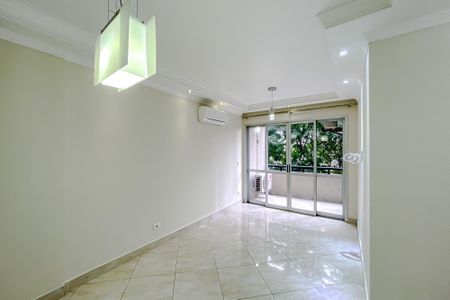 Sala de apartamento para alugar com 2 quartos, 63m² em Vila Regente Feijó, São Paulo