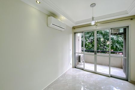 Sala de apartamento para alugar com 2 quartos, 63m² em Vila Regente Feijó, São Paulo
