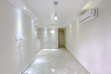 Apartamento à venda com 63m², 2 quartos e 1 vaga Apartamento à venda com 63m², 2 quartos e 1 vagaSala
