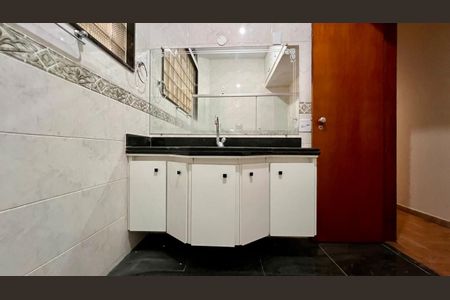 Apartamento à venda com 120m², 4 quartos e 1 vagaBanheiro