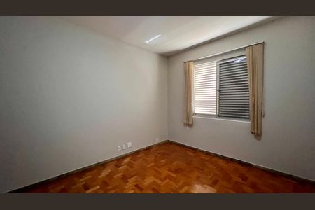 Apartamento à venda com 120m², 4 quartos e 1 vagaQuarto 2