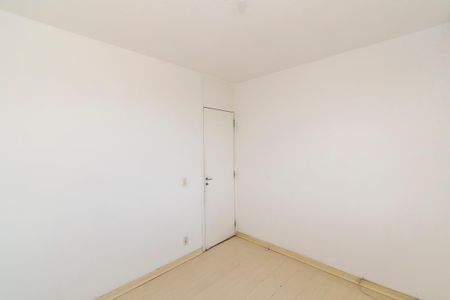Quarto 1 de apartamento para alugar com 2 quartos, 50m² em Parada de Lucas, Rio de Janeiro