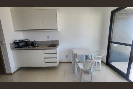 Apartamento para alugar com 32m², 1 quarto e 1 vagaSala/Cozinha