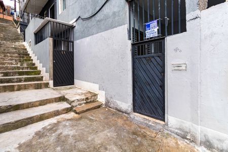 Casa para alugar com 60m², 2 quartos e sem vaga Casa para alugar com 60m², 2 quartos e sem vagaFachada