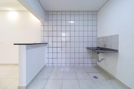 Casa para alugar com 60m², 2 quartos e sem vaga Casa para alugar com 60m², 2 quartos e sem vagaCozinha