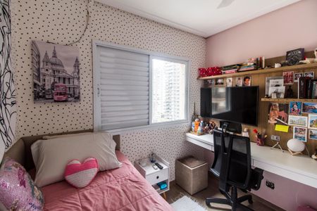 Apartamento à venda com 107m², 3 quartos e 2 vagasQuarto 2