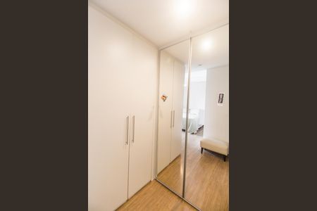 Apartamento à venda com 107m², 3 quartos e 2 vagasCloset da suíte 1