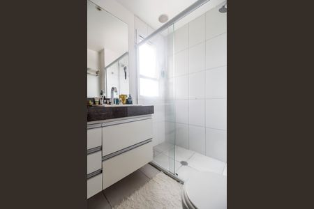 Apartamento à venda com 107m², 3 quartos e 2 vagasBanheiro da Suíte