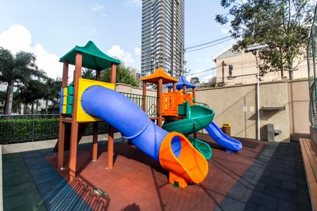 Apartamento à venda com 107m², 3 quartos e 2 vagasÁrea comum - Playground