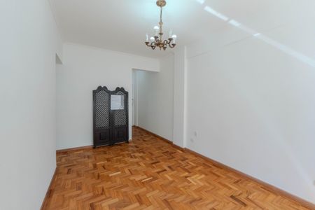 Apartamento à venda com 70m², 2 quartos e 1 vagaSala