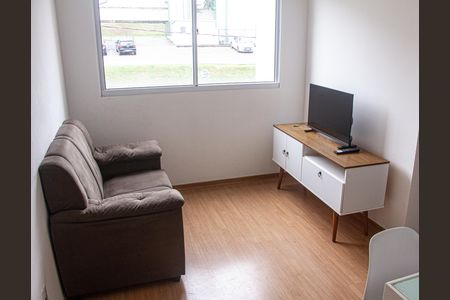 Sala de apartamento para alugar com 2 quartos, 45m² em Guaratiba, Rio de Janeiro