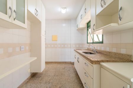 Apartamento para alugar com 101m², 3 quartos e 2 vagas Apartamento para alugar com 101m², 3 quartos e 2 vagasCozinha