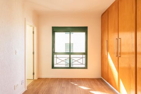 Apartamento para alugar com 101m², 3 quartos e 2 vagas Apartamento para alugar com 101m², 3 quartos e 2 vagasSuíte