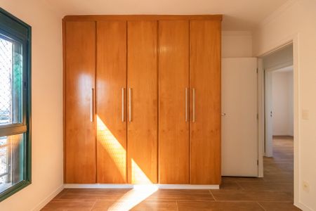 Apartamento para alugar com 101m², 3 quartos e 2 vagas Apartamento para alugar com 101m², 3 quartos e 2 vagasSuíte