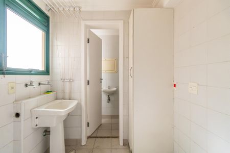 Apartamento para alugar com 101m², 3 quartos e 2 vagas Apartamento para alugar com 101m², 3 quartos e 2 vagasÁrea de Serviço