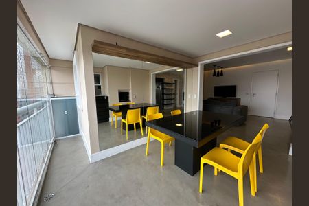 Apartamento para alugar com 107m², 3 quartos e 2 vagas Apartamento para alugar com 107m², 3 quartos e 2 vagasVaranda