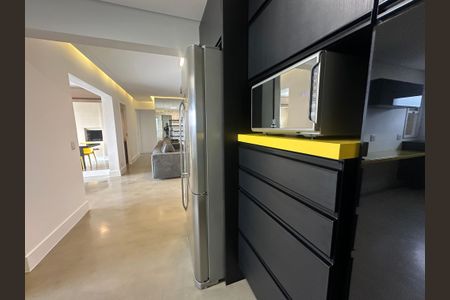 Apartamento para alugar com 107m², 3 quartos e 2 vagas Apartamento para alugar com 107m², 3 quartos e 2 vagasCozinha