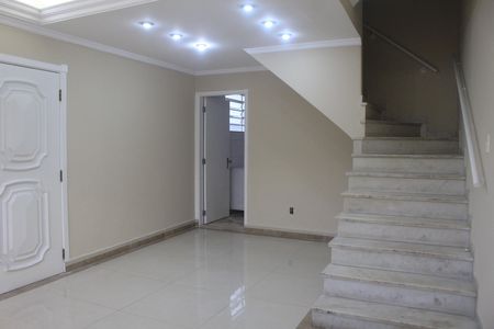 Sala de casa para alugar com 3 quartos, 180m² em Santa Paula, São Caetano do Sul