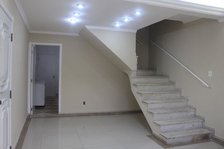Sala de casa para alugar com 3 quartos, 180m² em Santa Paula, São Caetano do Sul