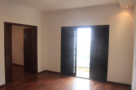 Casa à venda com 490m², 4 quartos e 6 vagasSuíte 1