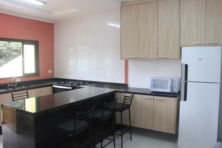 Casa à venda com 490m², 4 quartos e 6 vagasCozinha