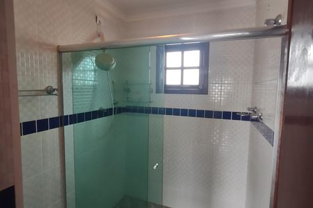 Casa à venda com 490m², 4 quartos e 6 vagas Casa à venda com 490m², 4 quartos e 6 vagasBanheiro