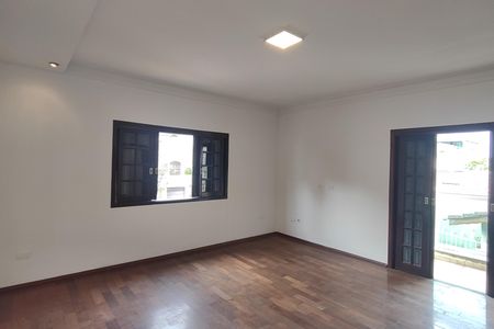 Casa à venda com 490m², 4 quartos e 6 vagas Casa à venda com 490m², 4 quartos e 6 vagasSuíte 3