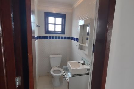 Casa à venda com 490m², 4 quartos e 6 vagas Casa à venda com 490m², 4 quartos e 6 vagasBanheiro