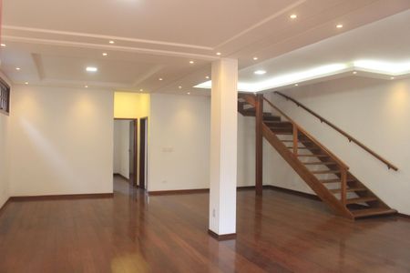 Sala de casa à venda com 4 quartos, 490m² em Cerâmica, São Caetano do Sul