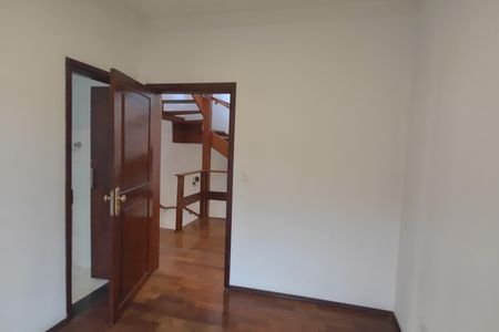 Casa à venda com 490m², 4 quartos e 6 vagas Casa à venda com 490m², 4 quartos e 6 vagasSuíte 2